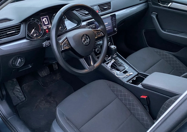 Skoda Superb cena 72900 przebieg: 208500, rok produkcji 2020 z Wołomin małe 154